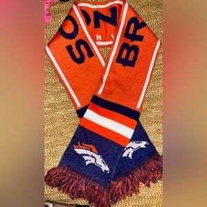 Broncos scarf NWOT
